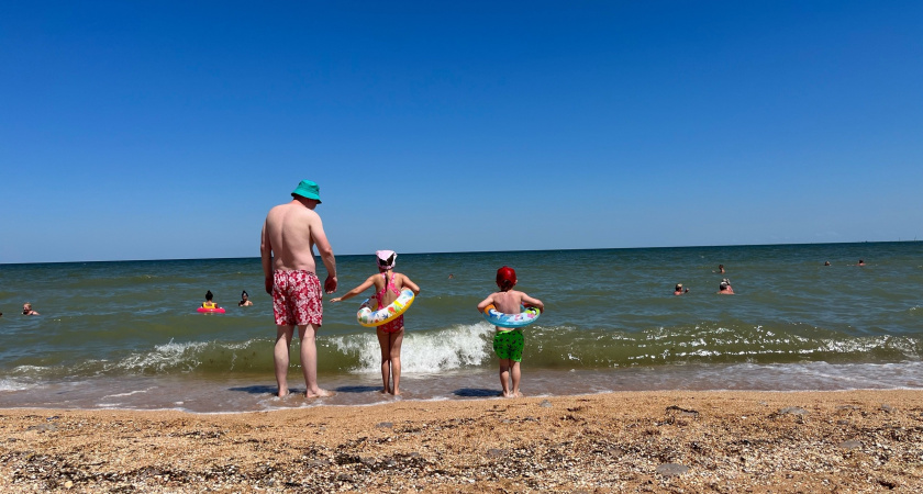 Теперь запрещено: на пляжах Анапы ввели полный запрет на купание в Черном море