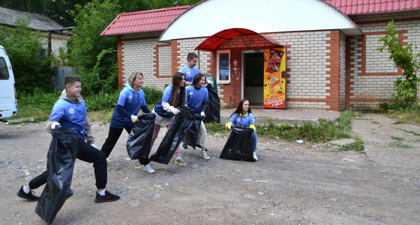 В Кирово-Чепецке прошел забег со сбором мусора