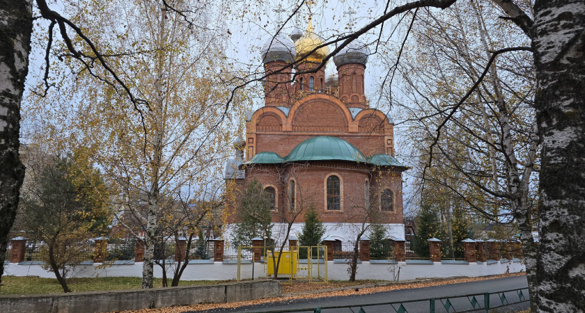 В Кирово-Чепецке организуют прощание со школьницей, которая провалилась под лед Вятки