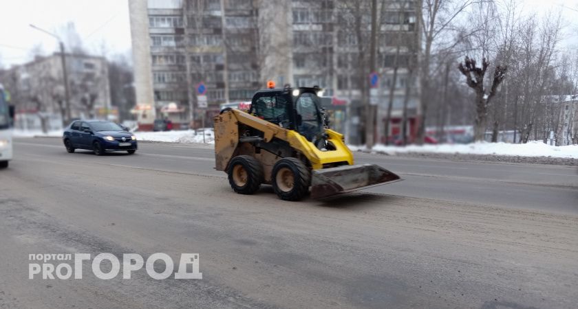 Чепчан призвали не оставлять машины во дворах: где уберут снег 17 января