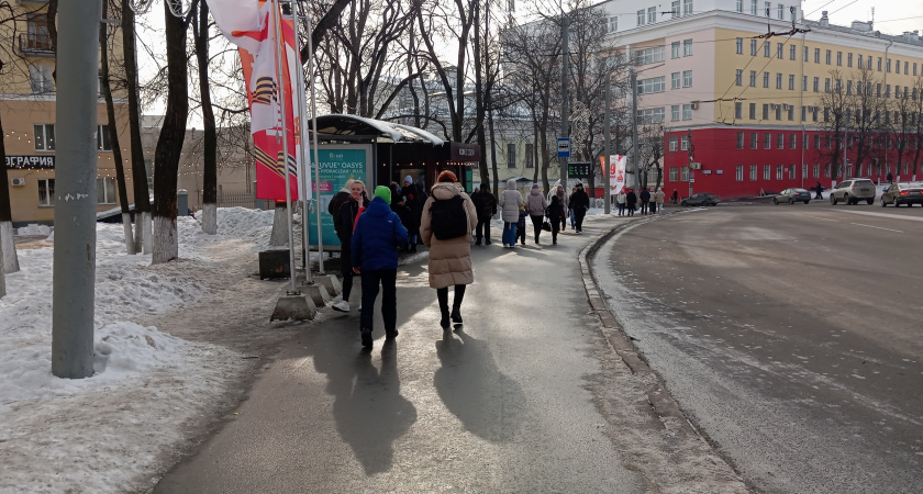 Пятница станет выходной: Мишустин протянул россиянам "счастливый лотерейный билет"