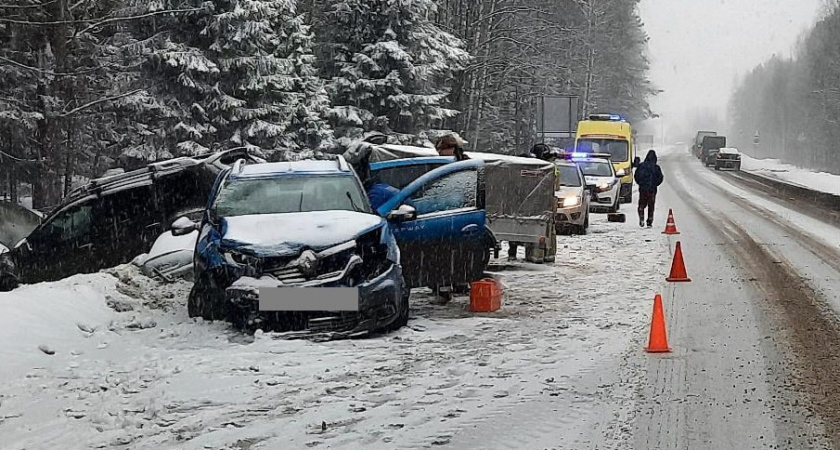 Появились подробности аварии с тремя пострадавшими под Кирово-Чепецком