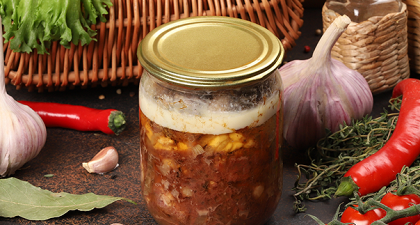 Смело берите 3 банки – там только мясо: Росконтроль назвал лучшие бренды тушенки