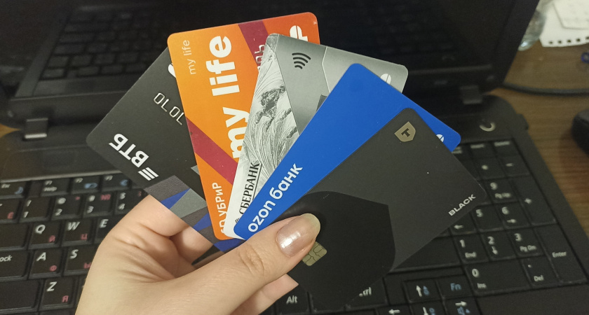 Теперь будет запрещено: с 16 мая новые правила на снятие наличных с банковских карт - чего ждать пользователям