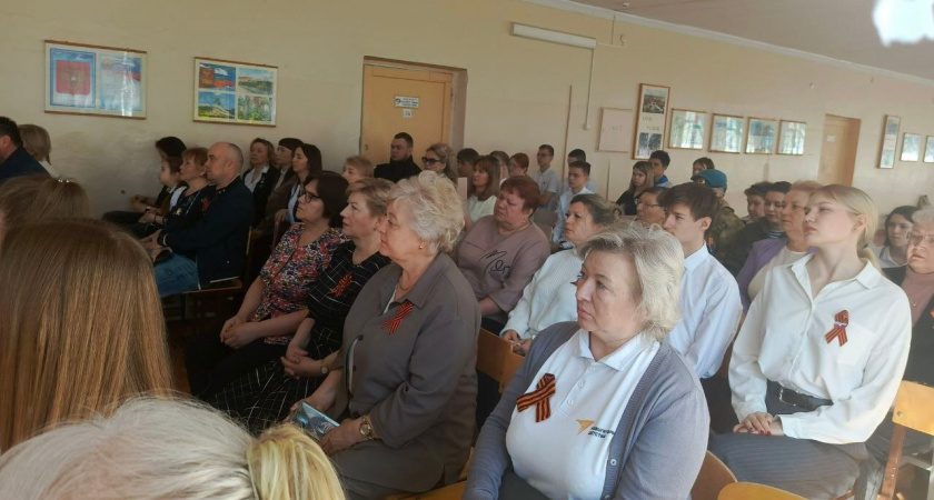 В одной из школ Кирово-Чепецкого района появилась "Парта героя"