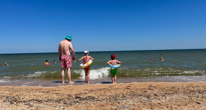 Пляжи без людей и цены, как в СССР: россияне открыли новый курорт с чистым бирюзовым морем