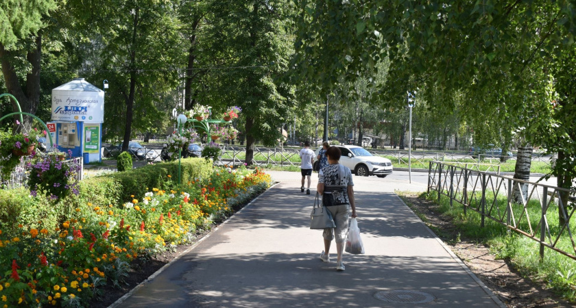 Стало известно, сколько денег в среднем тратит житель Кировской области за месяц