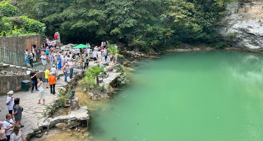 Абхазия — отдых контрастов: отель отличный, все остальное плохо и дорого. Отзыв туриста