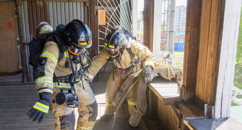 Кирово-чепецкие газодымозащитники заняли третье место на областных соревнованиях