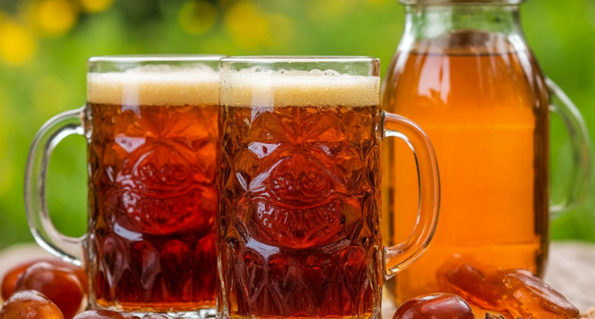 Летом всегда делаю свой квас "как из бочки" - получается гораздо вкуснее магазинного: простой рецепт