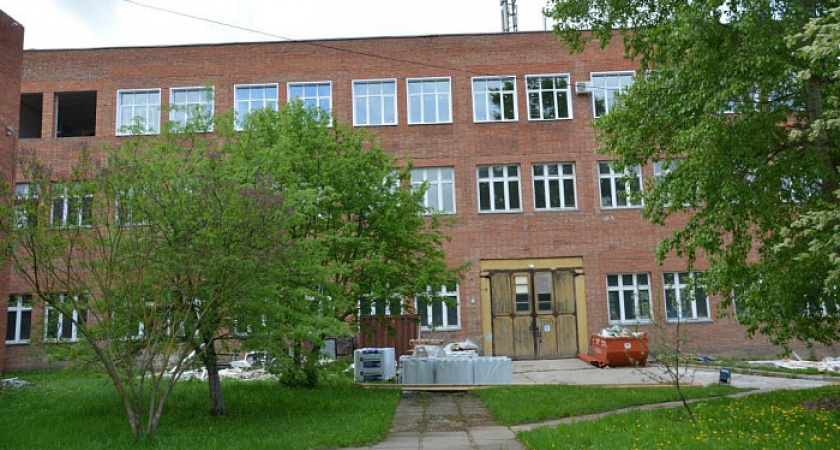 Власти региона рассказали о ремонте Вятского автомобильно-промышленного колледжа