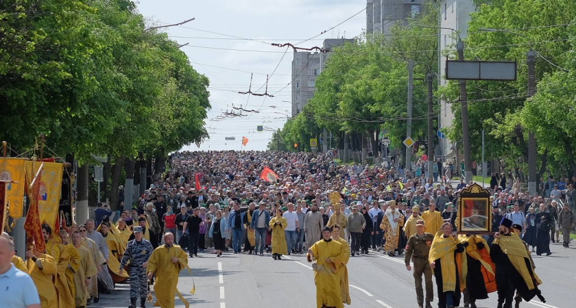 Объявлено число паломников, отправившихся из Кирова в Великорецкий крестный ход