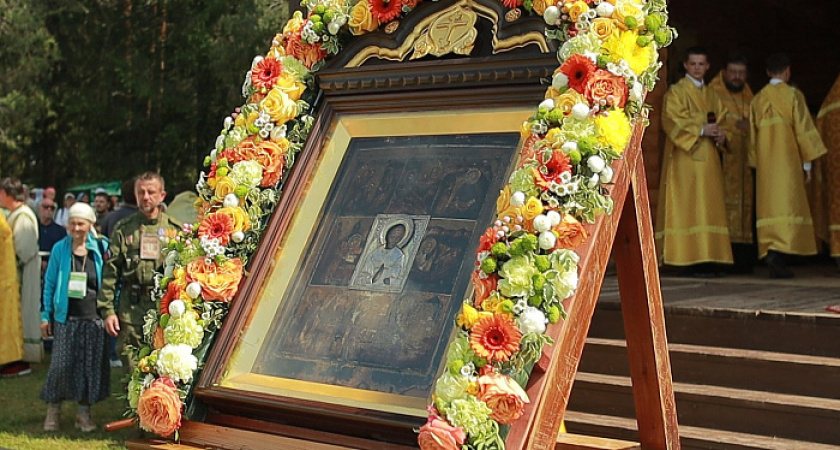 Около 33 тысяч человек стали участниками Великорецкого крестного хода