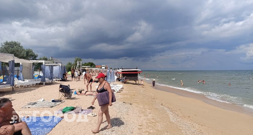 Вокруг попрошайки и разгромленные дома: россиянин дал честный отзыв об отдыхе в Абхазии