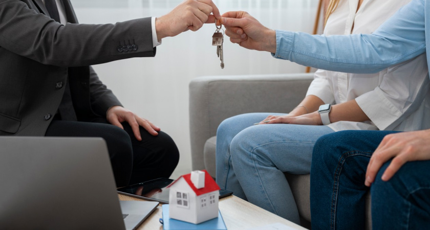 Сбер выдал 632 млрд рублей в рамках льготного ипотечного кредитования за пять месяцев 2025 года