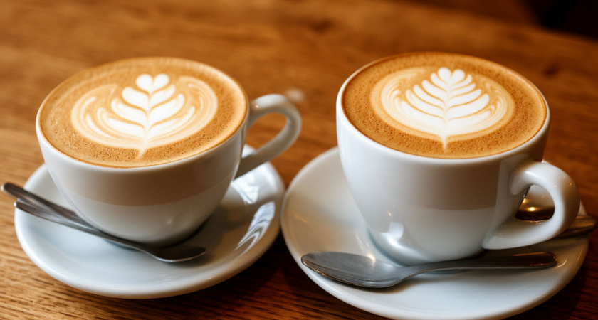 Опаснее алкоголя: исследователи раскритиковали любимый напиток россиян –  мы употребляем ежедневно