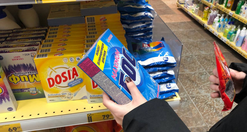 Чистят эффективнее премиальных, а цена приятно удивляет: 5 превосходных стиральных порошков по оценке Роскачества