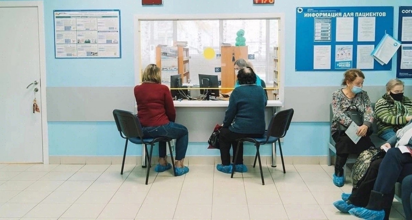 За одну неделю более 50 жителей Кировской области заболели после укусов клещей