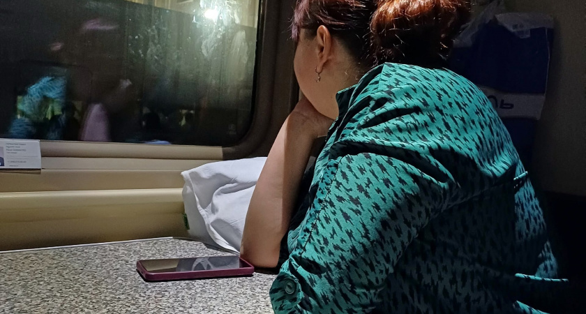 Борьба за нижние полки в поезде продолжается: мамочки придумали хитрый способ заставить пассажира уступить полку снизу - не ведитесь