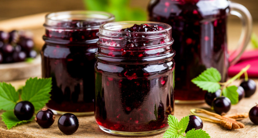 Создала безупречное желе из черной смородины без косточек и кожицы — делюсь секретным методом