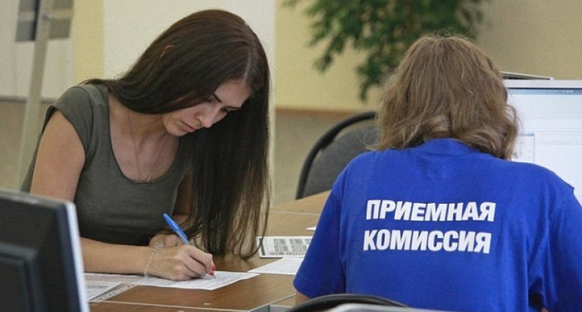 В Кировской области продолжается приемная кампания в СПО