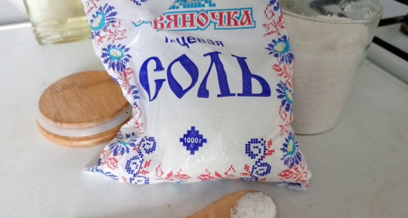 Положите соль в холодильник и навсегда избавьтесь от большой проблемы