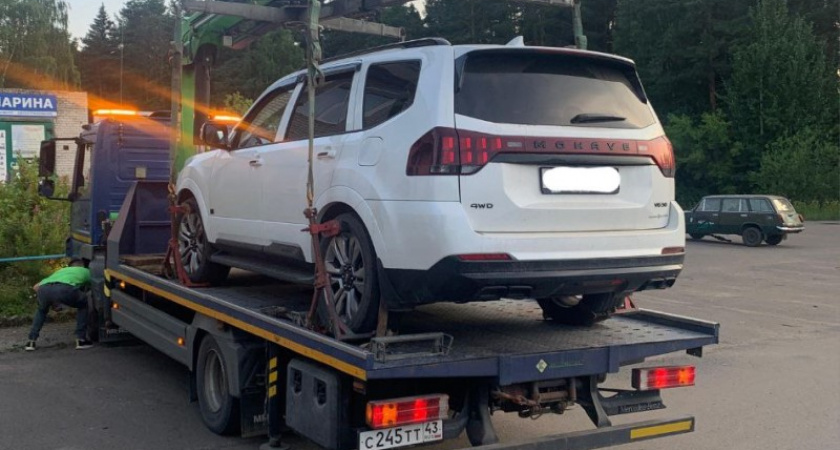 В Кирово-Чепецком районе задержали 50-летнего должника по налогам на KIA