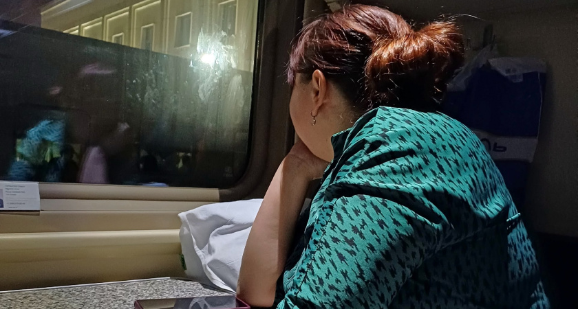 "Молодые лошади! Разглеглись тут". Подругили не уступили нижние полки двум пенсионерам - в ответ хамство и грубость