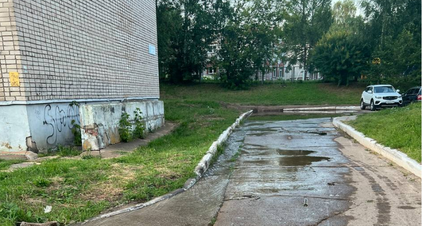 "Фонтан на Лермонтова бьет вторую неделю": чепчане устали от проблем с водоснабжением в городе 