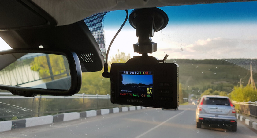 Почему во многих странах запрещены видеорегистраторы, и могут ли за него оштрафовать в РФ