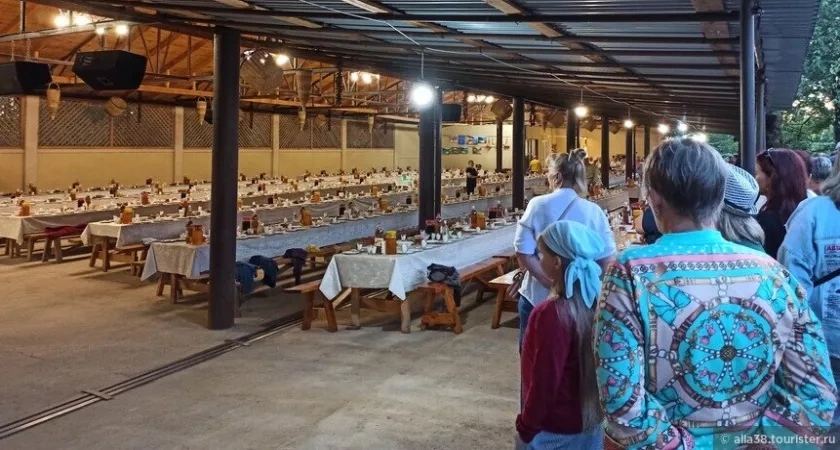 Экскурсия на абхазское застолье: "Зачем я это сделала?" — отзыв туристки об Абхазии 