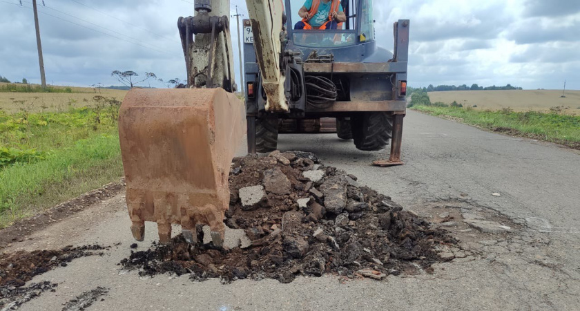 В Кирово-Чепецком районе обновляют дорогу Чуваши - Пыжа