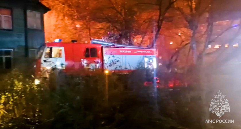 В Кирово-Чепецком районе вспыхнул садовый дом