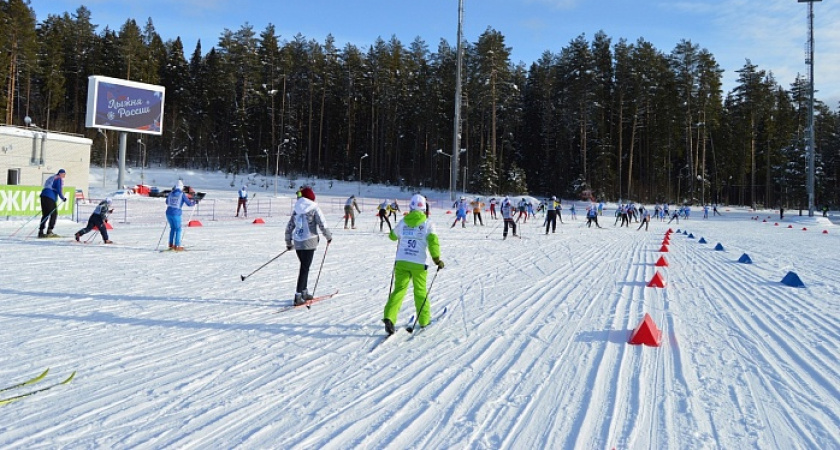 В Подосиновском районе прокуратура принудила школы закупить 45 пар лыж для детей
