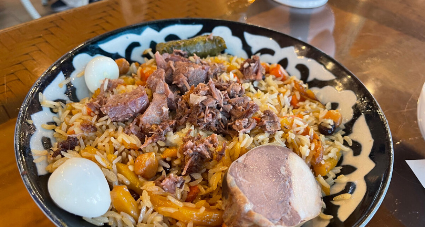 Нашла самый вкусный плов в моей жизни: что интересного можно увидеть и попробовать в Центре плова в Ташкенте