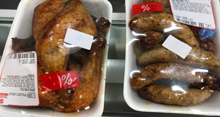 Сотрудница супермаркета поделилась, какие продукты лучше не покупать в супермаркетах и обходить стороной