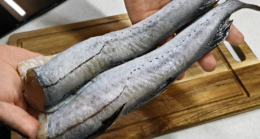 Из самой дешевой рыбы готовлю настоящий деликатес. Проще рецепта не знаю, а вкусно так, хоть килограммами минтай скупай