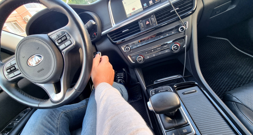 Пересел с "механики" на АКПП и чуть не попал в аварию: что нужно знать при вождении "автомата"