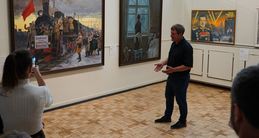 Художник из Кирово-Чепецка увековечил подвиг земляка-участника СВО