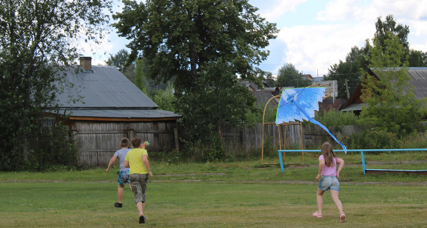 В Кировской области для детей-сирот введены новые меры поддержки