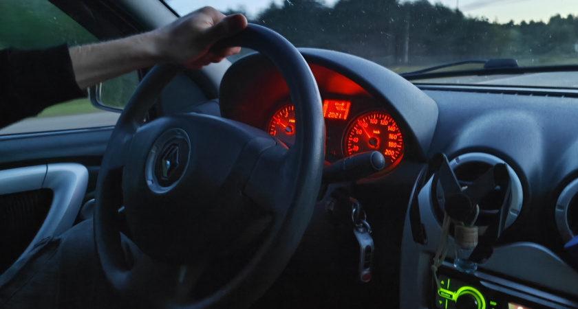 ДПС просит дунуть в алкотестер: что важно знать каждому водителю, даже если трезв