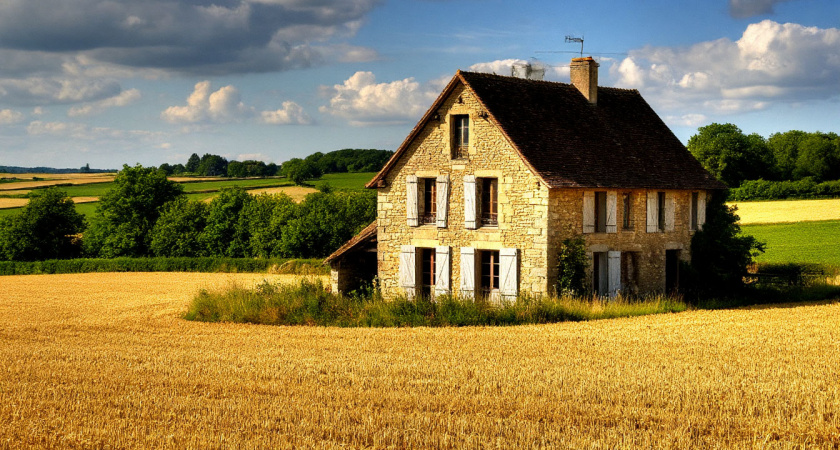 Как Прованс превратился из бедной провинции в символ романтики: роль эпидемии, лаванды и одного парфюмера