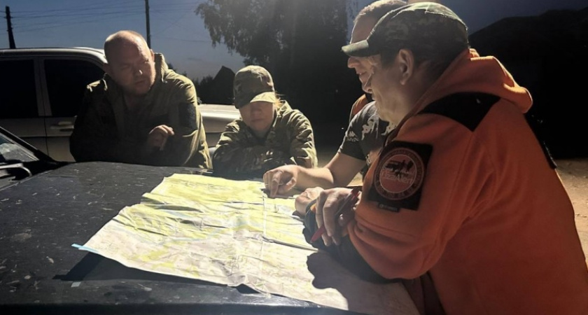 В Кирове без вести пропала 32-летняя женщина в зеленой куртке с синими рукавами