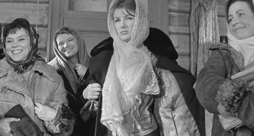 Яркая роль и горькая судьба: почему актриса, сыгравшая Анфису в «Девчатах», пожалела о своем успехе