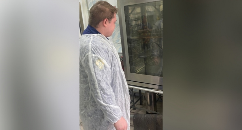 Верхнекамская прокуратура проводит проверку из-за личинок в еде для школьников