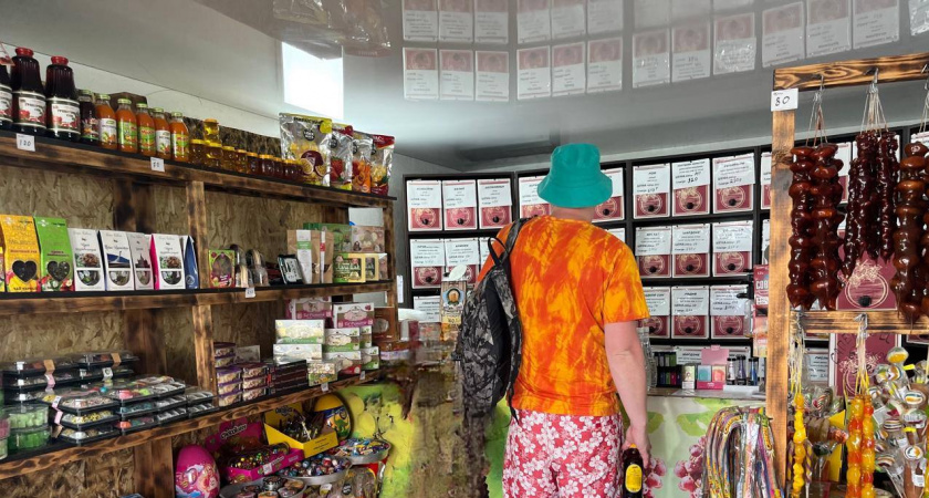 «Домашнее вино» из Абхазии: как на самом деле делают «натуральный» продукт для туристов