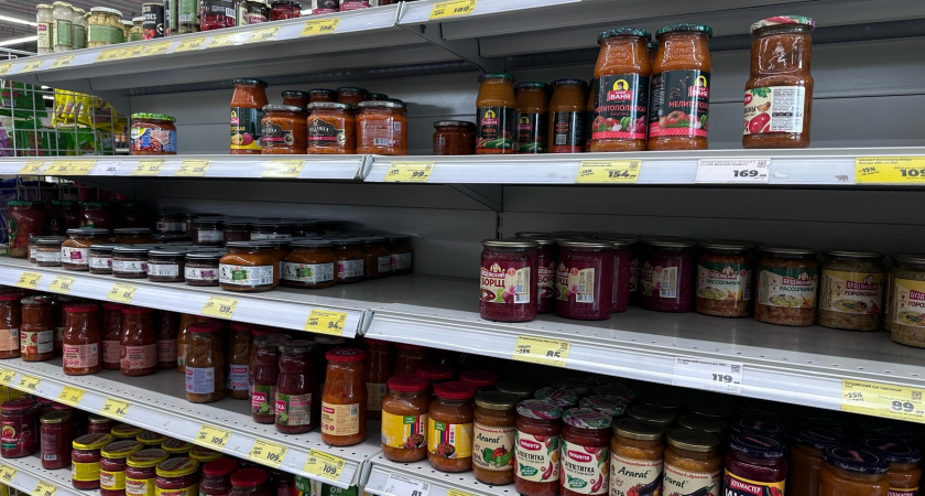 Купил в Фикс Прайсе копченую рульку: что скрывает внутри банка за 99 рублей - попробовала даже дочка