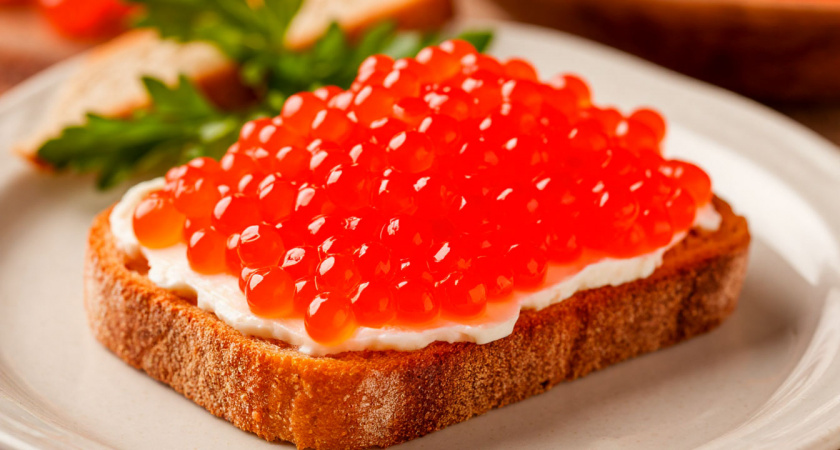 89 рублей за банку: что на самом деле продают под видом «Деликатесной икры» в Магните