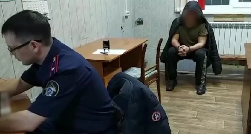 В Омутнинске мужчина систематически избивал жену и 16-летнюю дочь