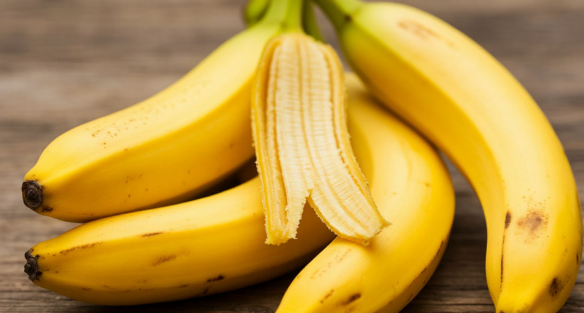 Банановую кожуру посыпаю солью — всю осень не нарадуюсь своей смекалке: лучший лайфхак для лентяев